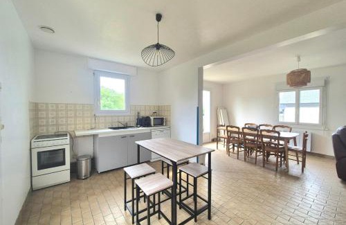 Lancieux Casa | Large family house - near beach