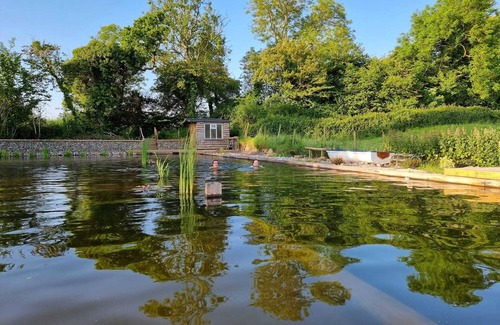 Chard Casa | Casa-Tradicional-Baño con bañera-Vista al Jardín
