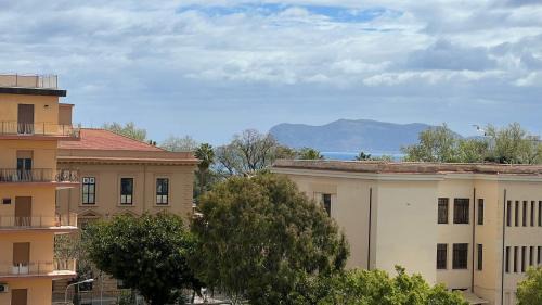 Corso dei Mille - Sant'Erasmo Apartamento | Large flat near Botanical Garden & Central Station