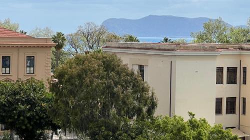 Corso dei Mille - Sant'Erasmo Apartamento | Large flat near Botanical Garden & Central Station