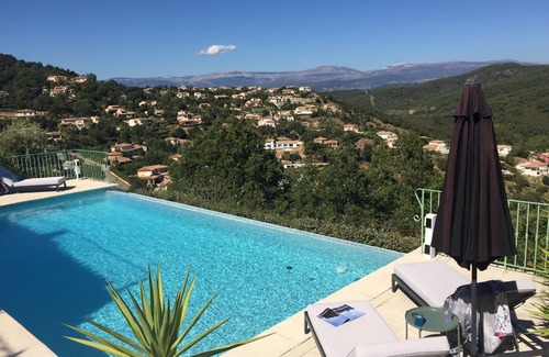 Les Adrets-de-l'Esterel Apartamento | Large stylish apartment with sea views over the Bay of Cannes and infinity pool
