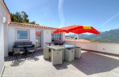 Viggianello Villa | Gran casa amigable, vista al mar y ubicación ideal