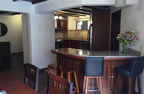 San Sebastian Condominio | Condominio ejecutivo grande de 3 dormitorios totalmente amueblado