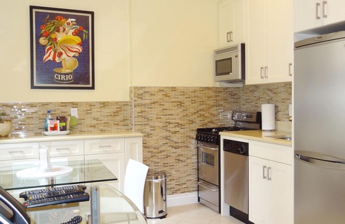Upper West Side Apartamento | Gran amueblado de lujo 1 BR Apt w lavadora / secadora en UWS Una cuadra de Central Park