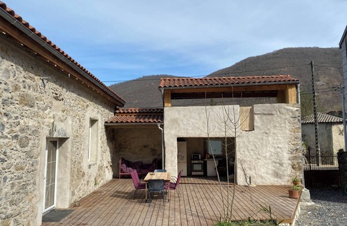 Bertren Casa | Large gîte for 15 people, village hall, games room, peaceful, natural setting.