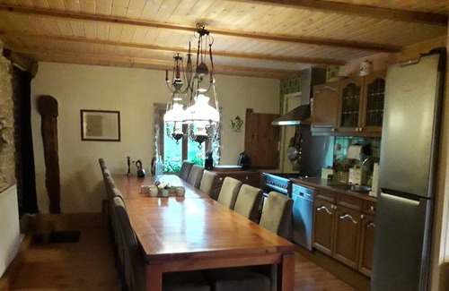 Saint-Germain-lʼHerm Casa | Large gite for 12 people in an oasis of peace