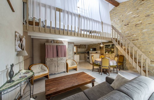 L'Isle-sur-la-Sorgue Cabaña | Gran casa rural de 65 m2, terraza y jardín privado, barbacoa, gran piscina.