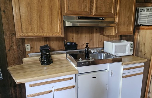 Orange Prairie Cabaña | Large Grain Bin Cottages