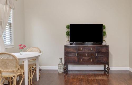 New Iberia Casa | Large Groups Welcome - 2 Homes Next Door