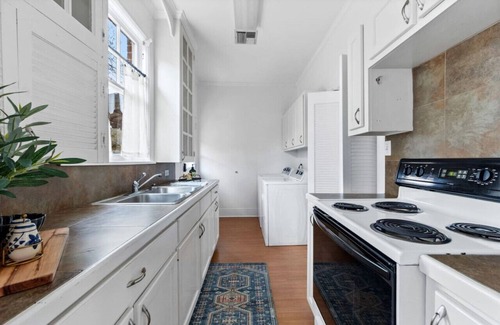 New Iberia Casa | Large Groups Welcome - 2 Homes Next Door
