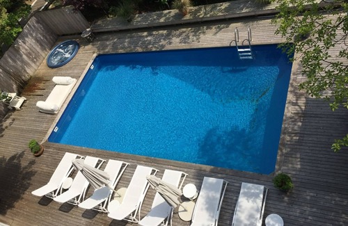Fire Island Pines Casa | Piscina, jacuzzi, terraza en la azotea con vistas a la bahía. PINES casa con aire acondicionado y cerca del puerto.