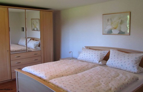 Bergach Apartamento | 3 habitaciones, 120 m2, máx. 6 pers., Zona ajardinada, TV satélite / radio, Wifi gratuito