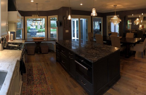 Whitefish Bay Casa | Large Home Convenient to GOP National Convention; Lakefront; Downtown Milwaukee
