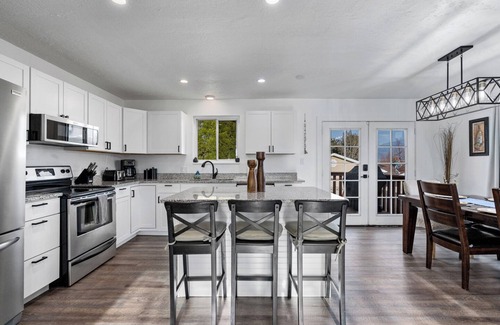 Taylorsville Casa | Large Home in Quiet Neighborhood