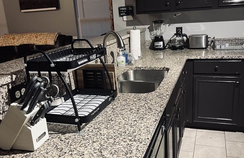 Port Wentworth Casa | Large home in Savannah for a family of 10 people