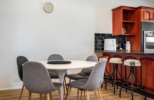 Waratah West Casa | Large Home in Waratah