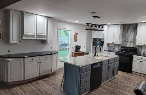 Dandridge Casa | Large Home near Great Smoky Mountains and Knoxville