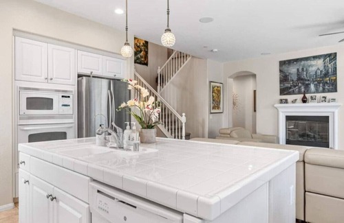 Fallbrook Casa | 430) Large home- sleeps 10!