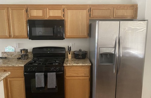 Banning Casa | Large Home w/ Spacious Backyard and Pool