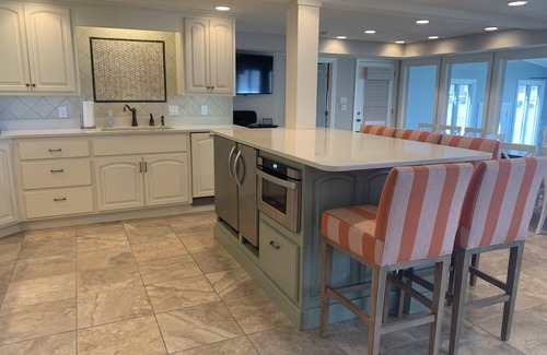 Sunrise Beach Casa | Large house and a great dock in quiet Spring Cove!