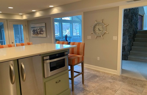 Sunrise Beach Casa | Large house and a great dock in quiet Spring Cove!