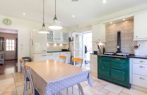 Gorey Casa | Large house by the sea with huge garden