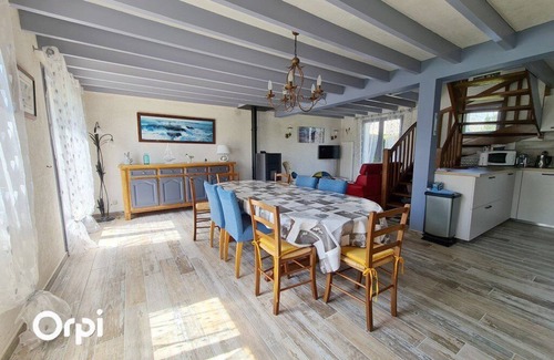 Arzon Casa | Large house for ten people with garden