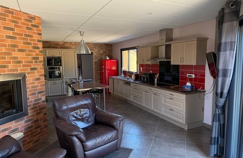 Saint-Jean-de-la-Riviere Casa | Large house close to the beach