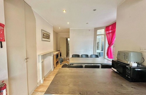 Evelyn Casa | Large house in Central London, perfect for groups or families 105