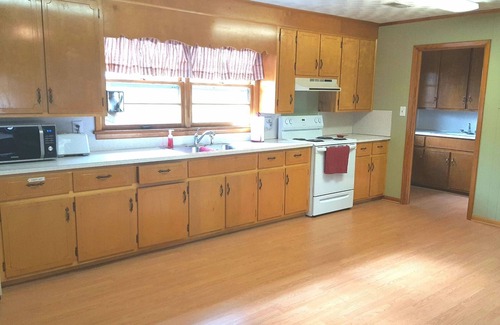 Hickory Casa | Large house on 180 acres of beautiful mountain view lands