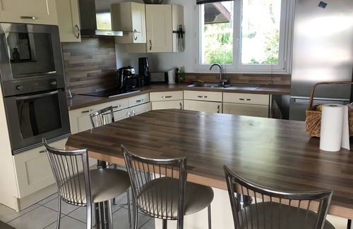 Cazaux Casa | Large house with heated pool near Lake Cazaux for 8 to 10 people