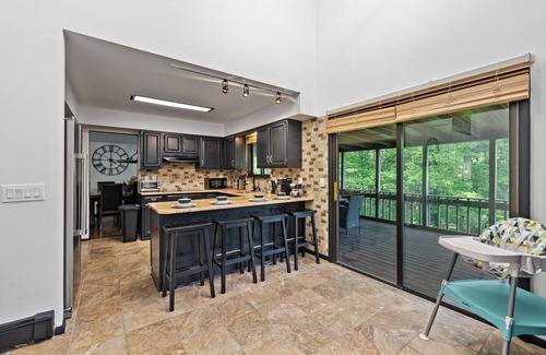 Washingtonville Casa | Large house with heated indoor pool and big yard with firepit