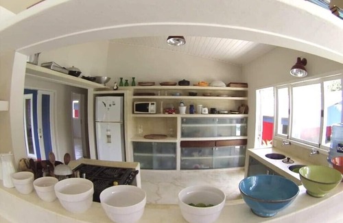 Tibau do Sul Casa | Amplia casa con jardín y piscina a escasos metros de la playa.