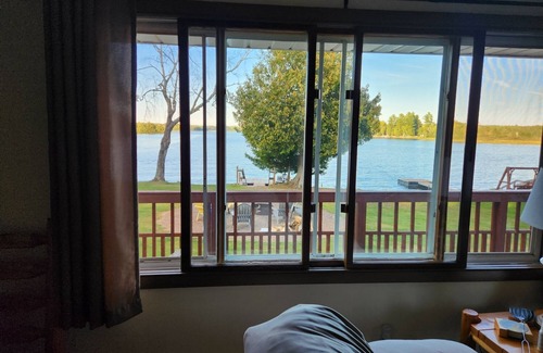 Mercer Casa | Large Lake house on major snowmobile trail