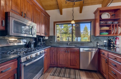 Meeks Bay Casa | Hermosa Casa Grande con Vistas desde Meeks Bay a South Shore