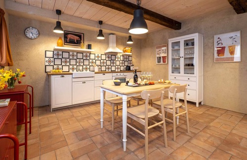 Cressa Apartamento | Large Apartment with Loft and Garden in Restored Farmhouse