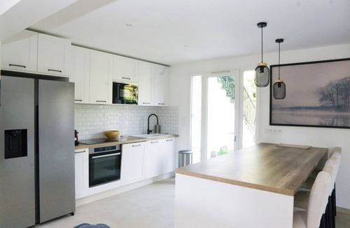 Velizy-Villacoublay Casa | Large luxury duplex with garden 20 min from Paris