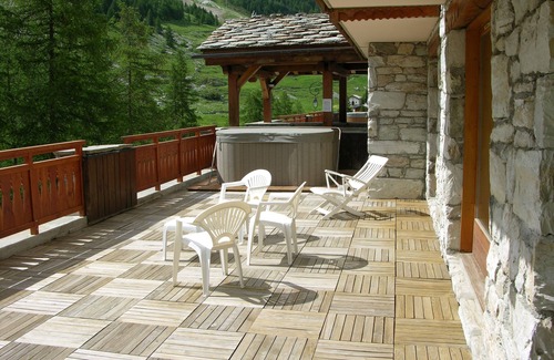 Val-d'Isere Apartamento | lujoso y espacioso apartamento en las pistas con precios especiales en abril.