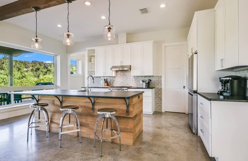 Wimberley Casa | Casa de lujo en el río Blanco con piscina y jacuzzi