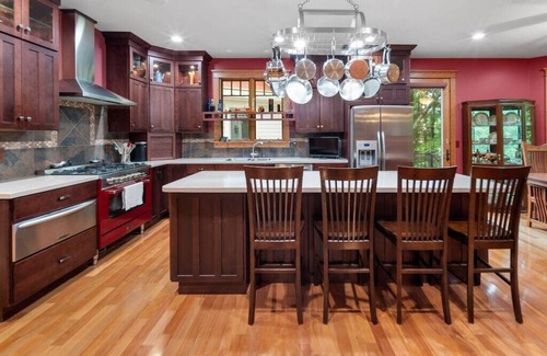 Lake Lure Casa | Large Luxury Home w/Hot Tub & Game Room with access to Rumbling Bald Resort
