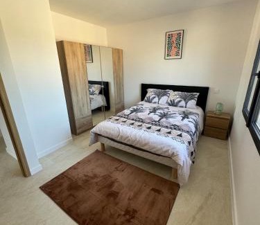 Violes Apartamento | Large luxury villa with pool