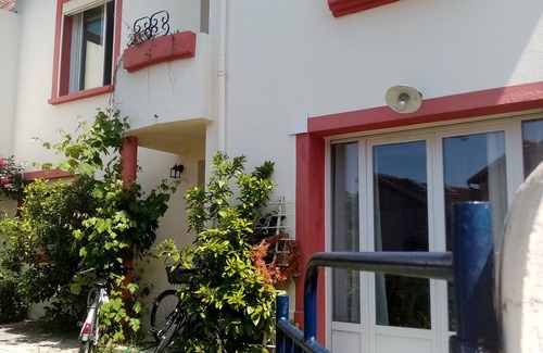 Cote Pavee Villa | Large bourgeois villa near the city center