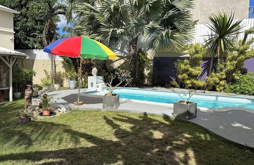 Pointe aux Canonniers Villa | Gran casa moderna cerca de la playa de Mon Choisy y cerca de tiendas