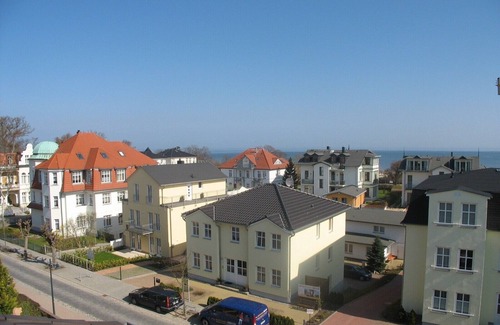 Ahlbeck Villa | Grande, moderno, luminoso, cómodo Ático con vistas al mar
