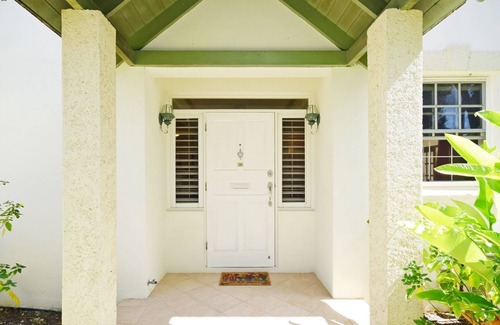 Bridgetown Casa | Large modern 3-bed townhouse w/shared pool