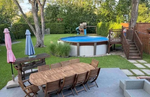 Greenfield Park Cabaña | Large modern house with open concept, a/c, heated swimming pool, large garden.