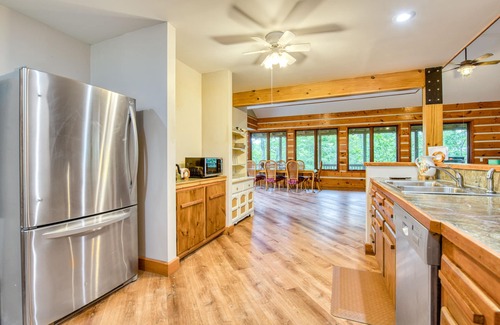 Sylva Casa | Large multi-level beauty with wrap-around deck, patio, AC, WiFi, wood fireplace