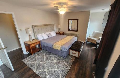 Cordova Casa | Large near Shops/Dining & easy access to freeway