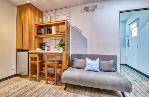 Jacó Apartamento | Large New 1bd/1ba Apartment Steps to Beach w/AC
