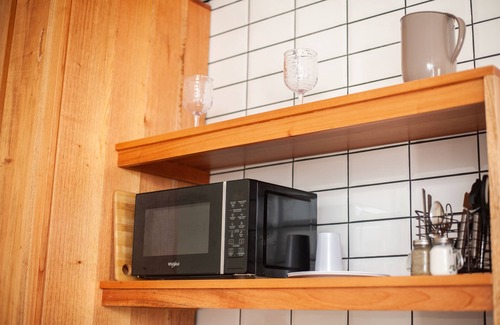 Jacó Apartamento | Large New 1bd/1ba Apartment Steps to Beach w/AC